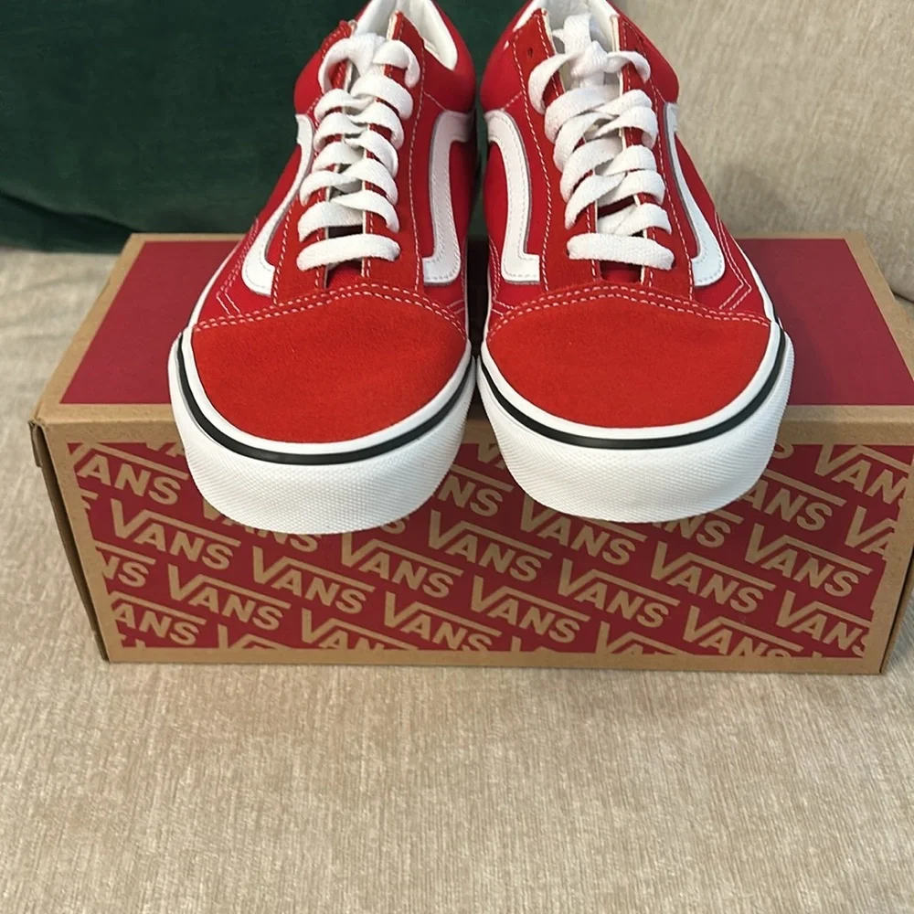 Vans “Old Skool Shoe” in red - Picture 5 of 7